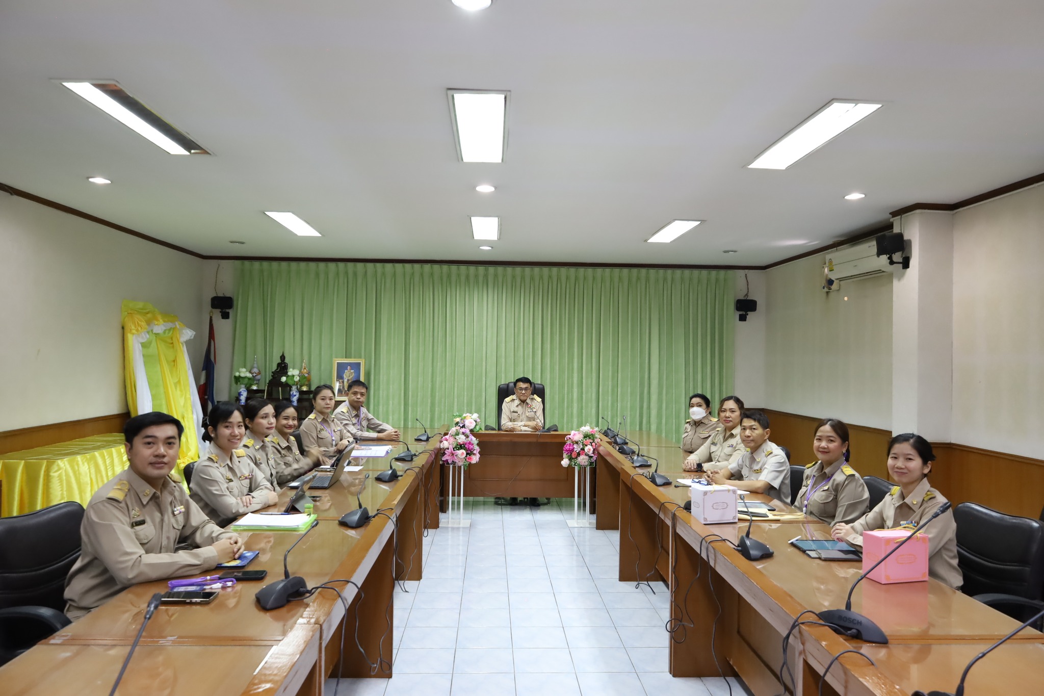 ประชุมบุคลากรกลุ่มนิเทศ ติดตามและประเมินผลการจัดการศึกษา และร่วมประชุมศึกษานิเทศก์ทั่วประเทศ ผ่านระบ…