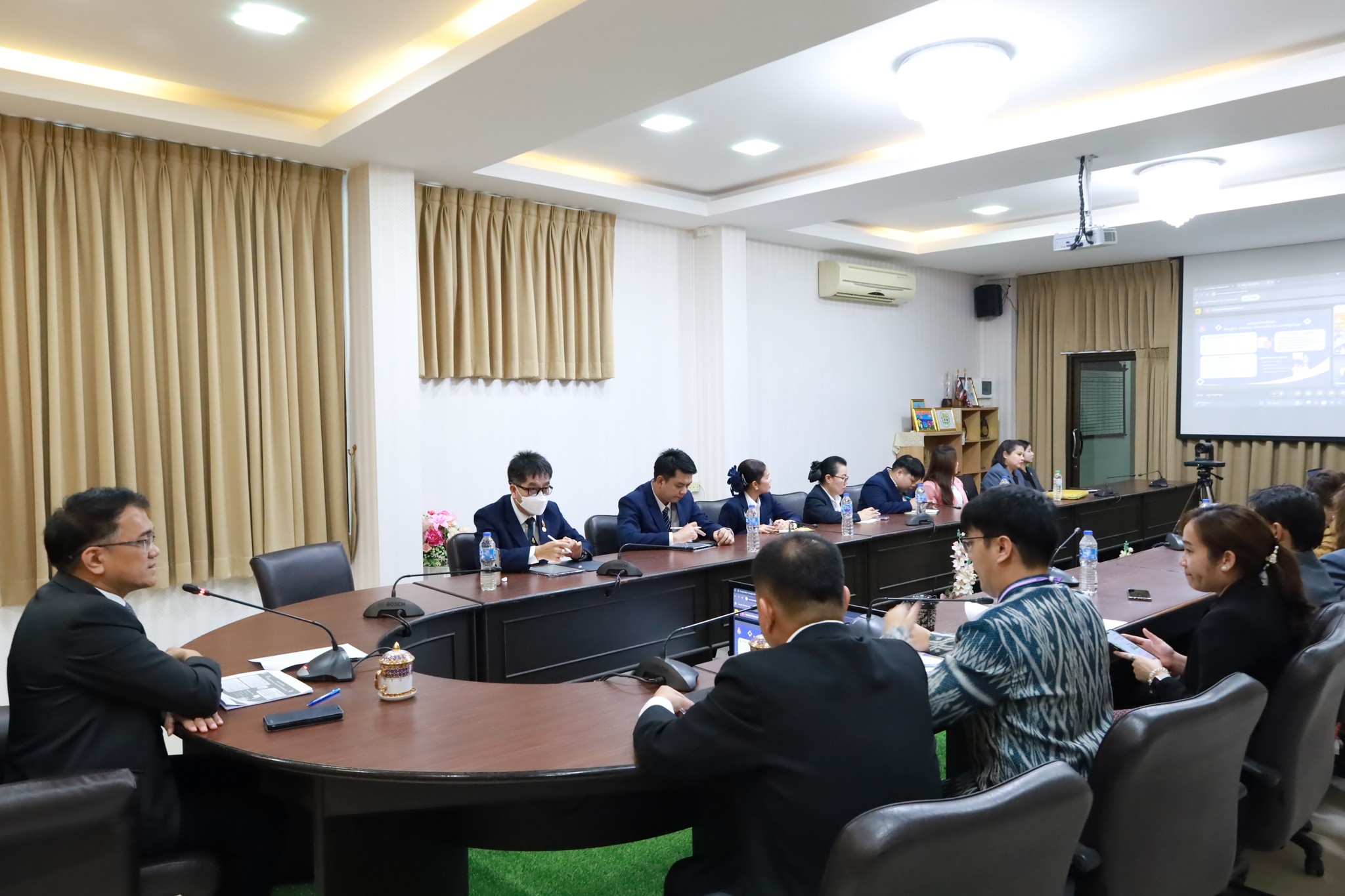 ประชุมเตรียมงานมหกรรมการศึกษา Bangkok Primary Innovation & Learning Expo ประวัติศาสตร์สร้างแรงบั…
