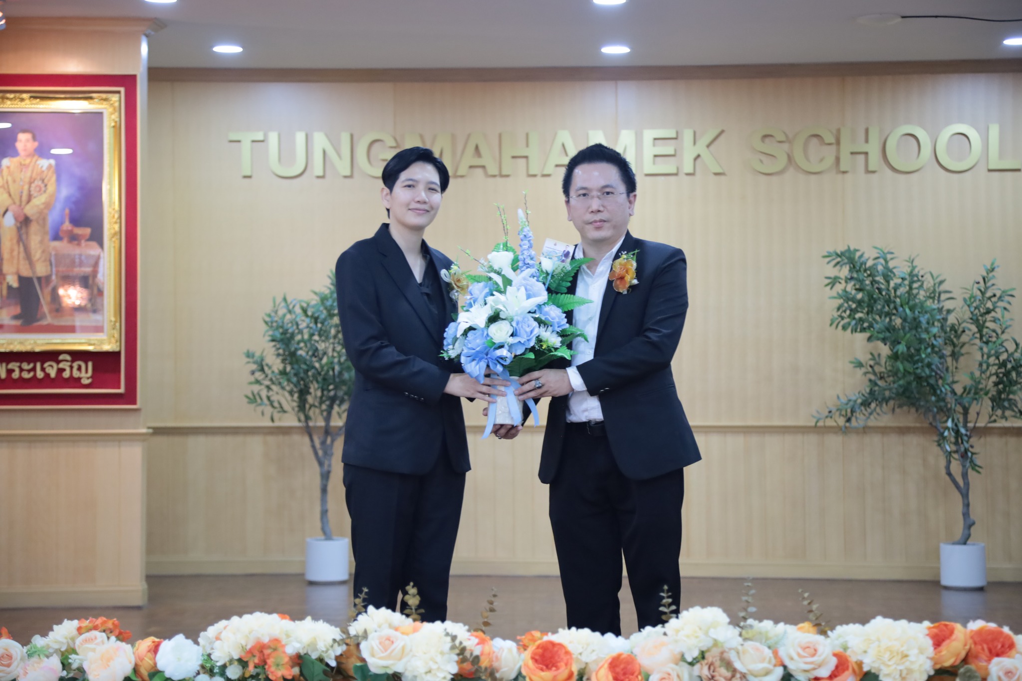 ร่วมแสดงความยินดีกับ นางสาวจิตติภา ศัพทเสน เข้ารับตำแหน่ง ผู้อำนวยการโรงเรียนทุ่งมหาเมฆ